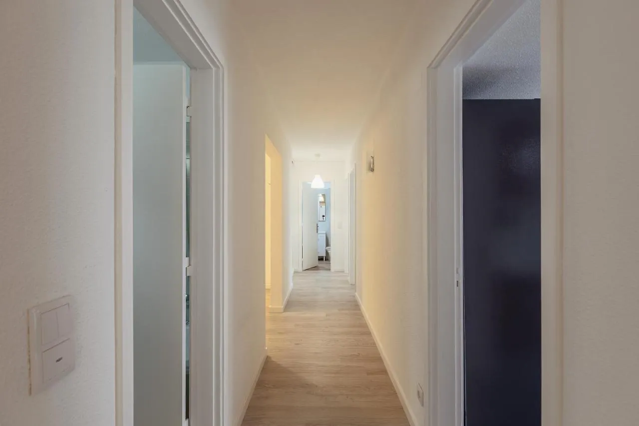 Elegant 3 Bedroom Apt - City Centre - Garage - Metro Lisboa Lejlighed