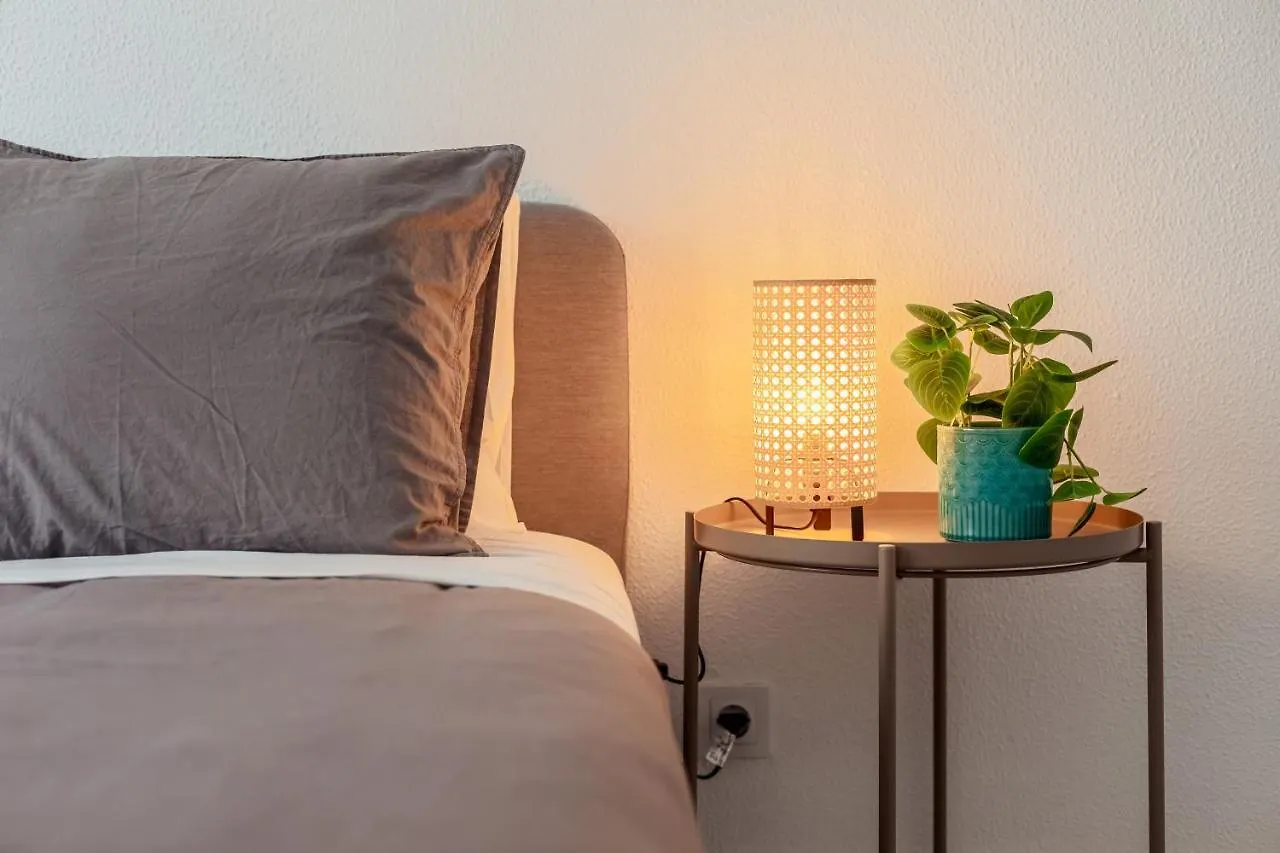 Elegant 3 Bedroom Apt - City Centre - Garage - Metro Lisboa Portugal